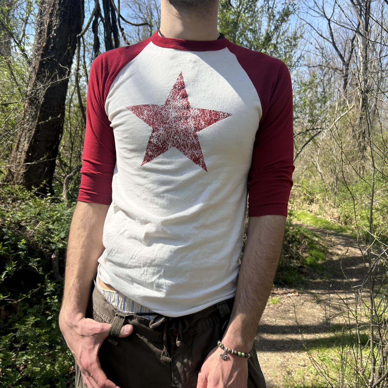 Red Star Raglan